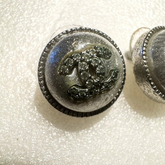 Vintage Chanel Silvertone Rhinestone Dome Shaped Double CC Pierced Earrings - Picture 3 of 7